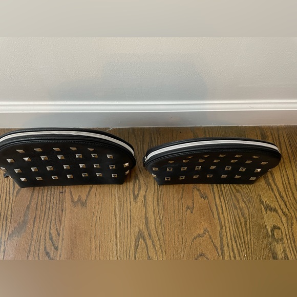 Wyatt Set of 4 Travel Pouches Faux Leather Silver Studs - Picture 13 of 13